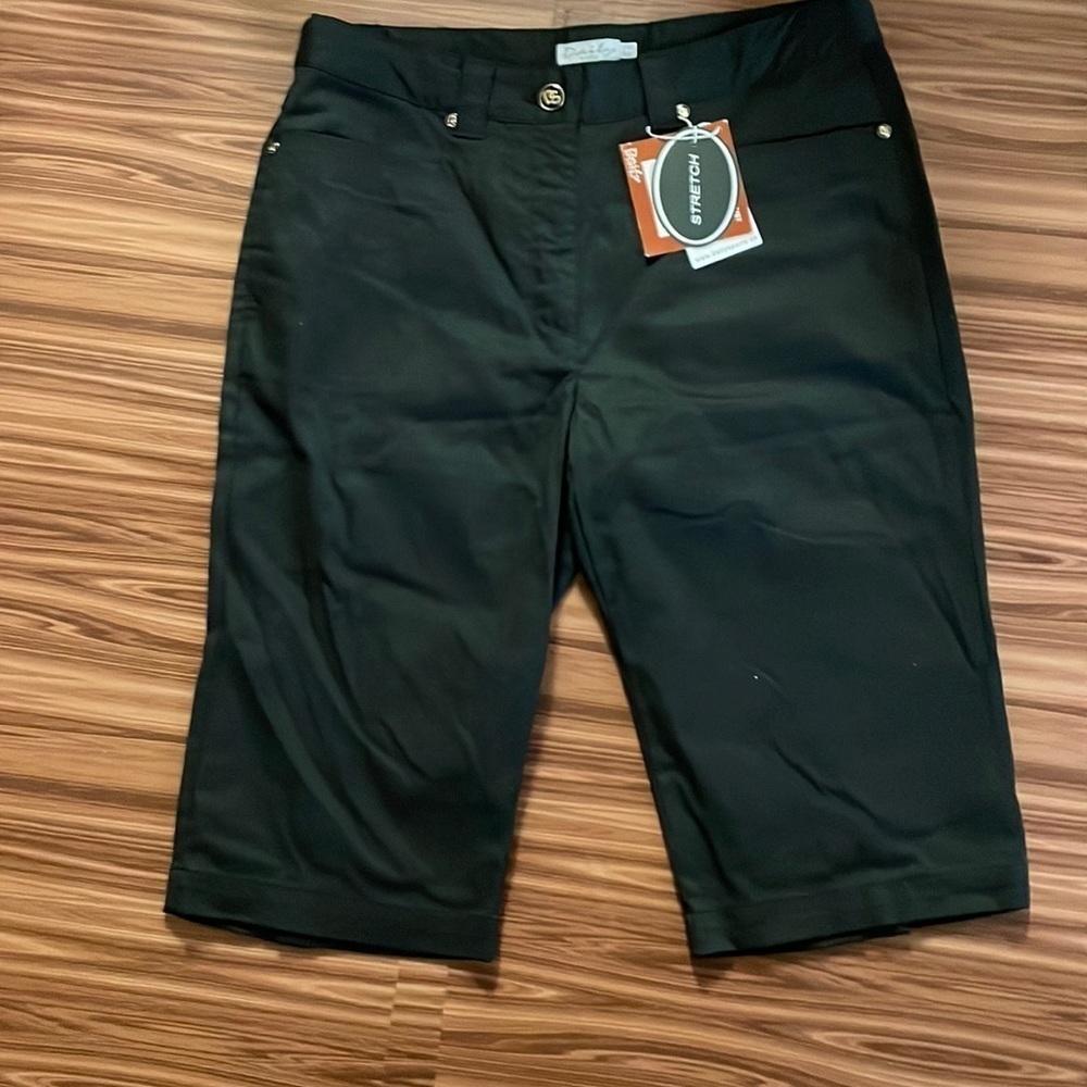DAILY Sports Stretch Bermuda Shorts Size 10